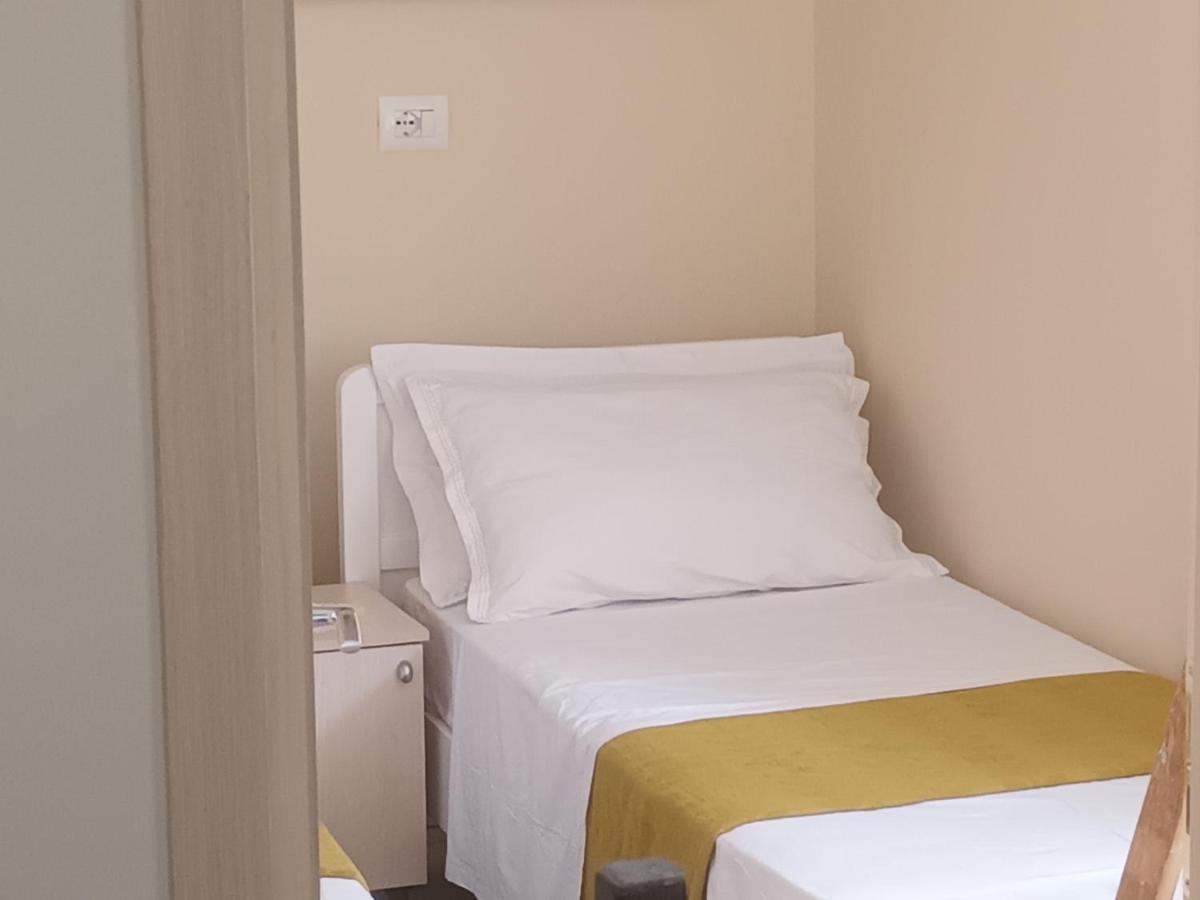 Holiday House Durres Luaran gambar